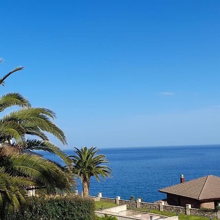 Villa Vistas Al Mar, Urbanizacion Privada Con Piscina De Agua Salada Ajo Exterior photo
